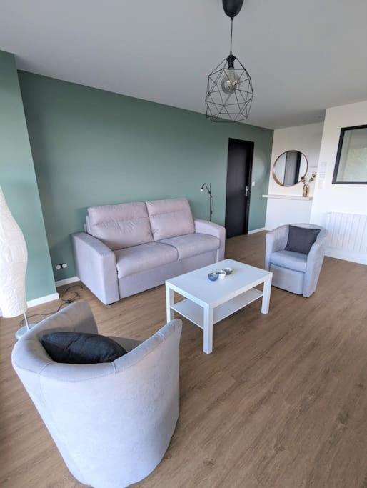 Bienvenue Chez Severine Et Julien Appartement 75M2 Mirefleurs Экстерьер фото